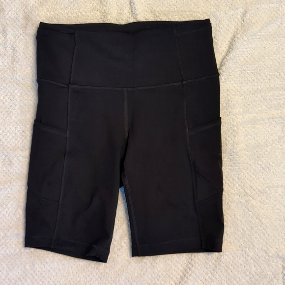 lululemon athletica Pants - lululemon Align™ High-Rise Short with Pockets 6"